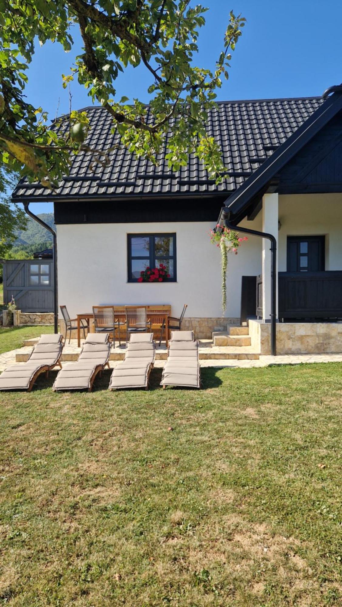 Villa Plitvice Apis Korenica Exterior foto